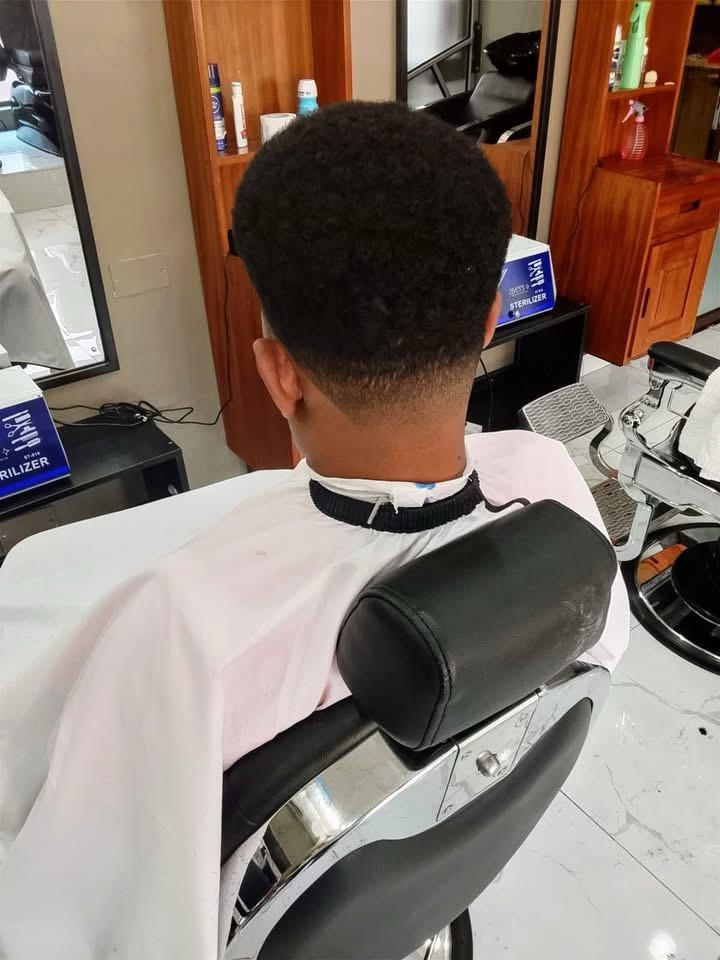 Barbers at work in Nairobi